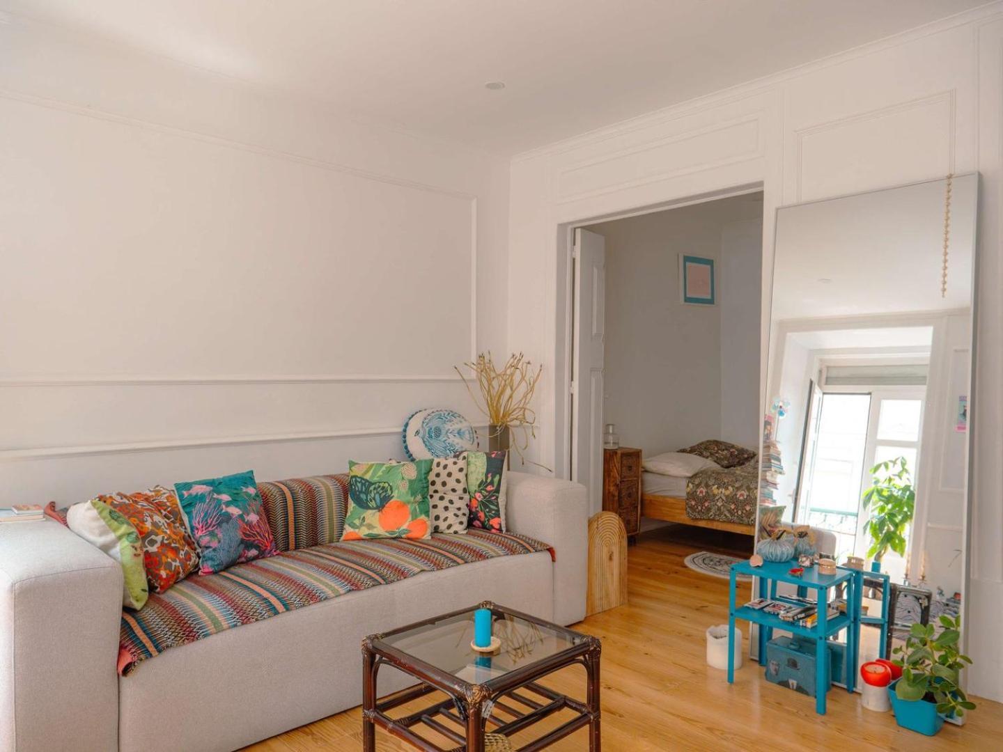 Charming 1br With Terrace Praca Flores | By Airnest * Lisboa