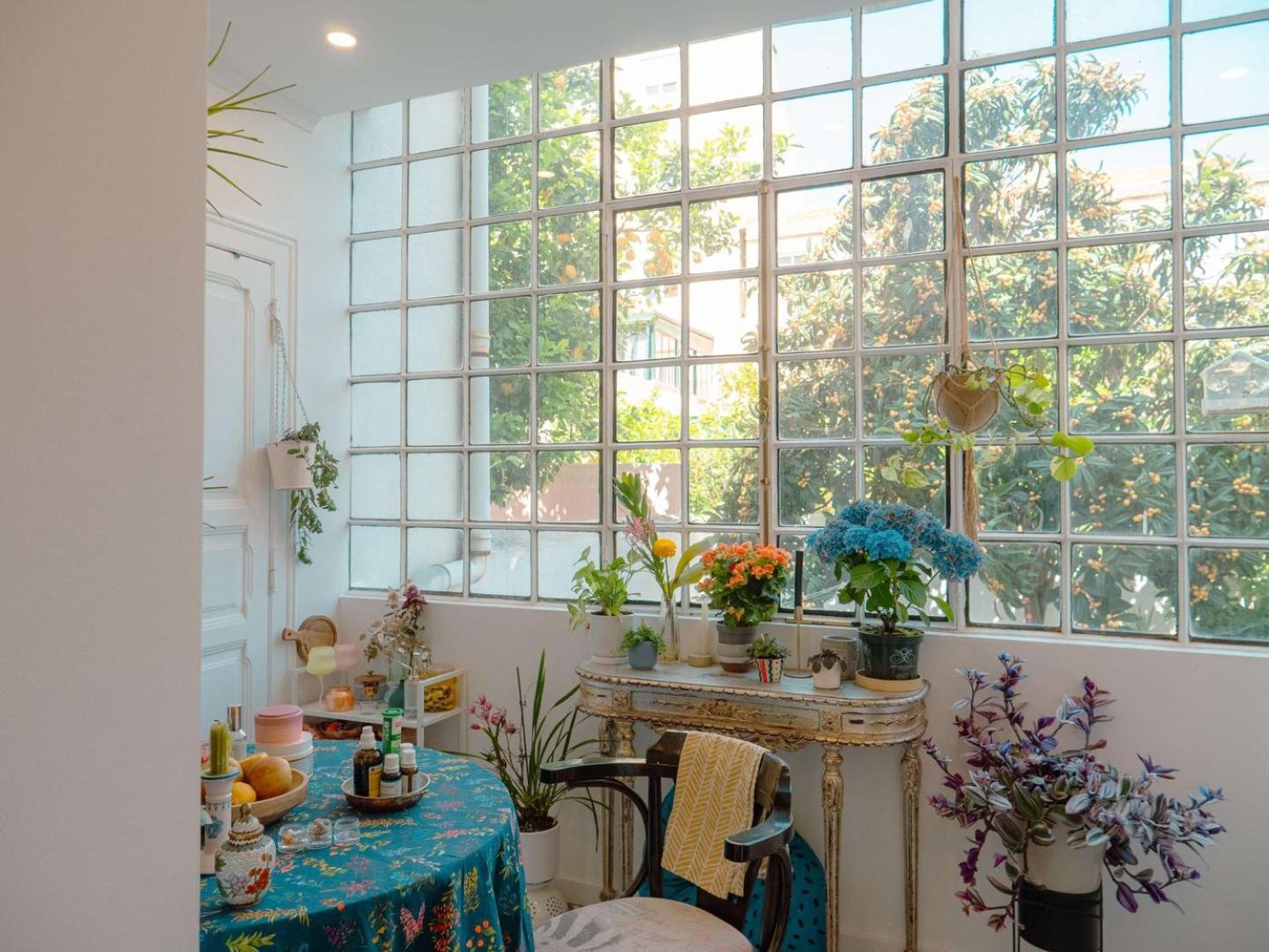 Charming 1br With Terrace Praca Flores | By Airnest